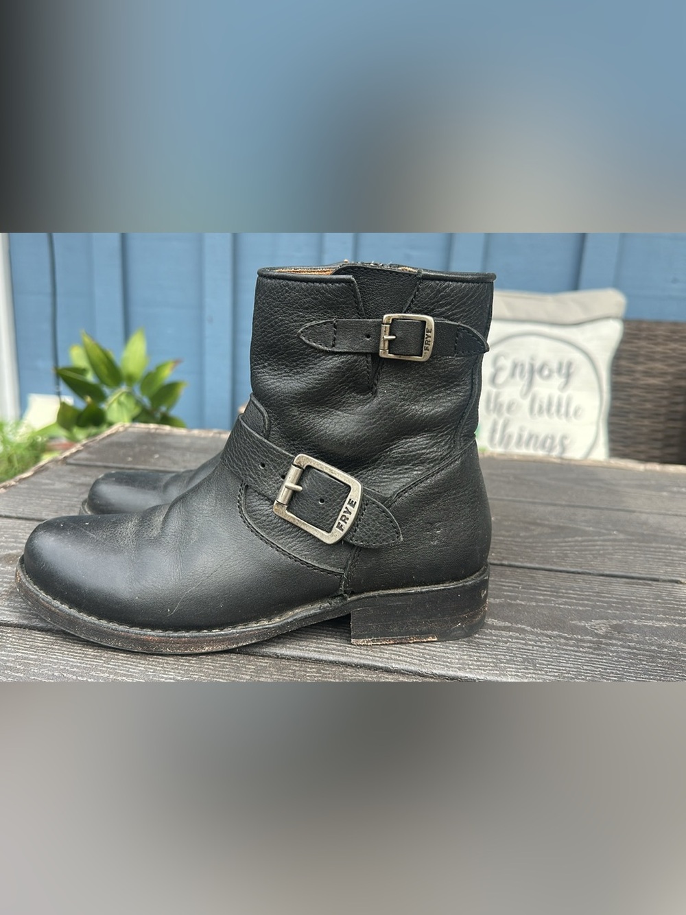 FRYE The Vicky 6" Boot in Black Leather 5 1/2